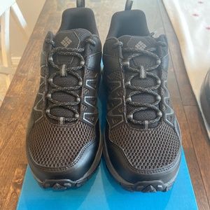 Columbia  Wayfinder 2 NWT MENS 10